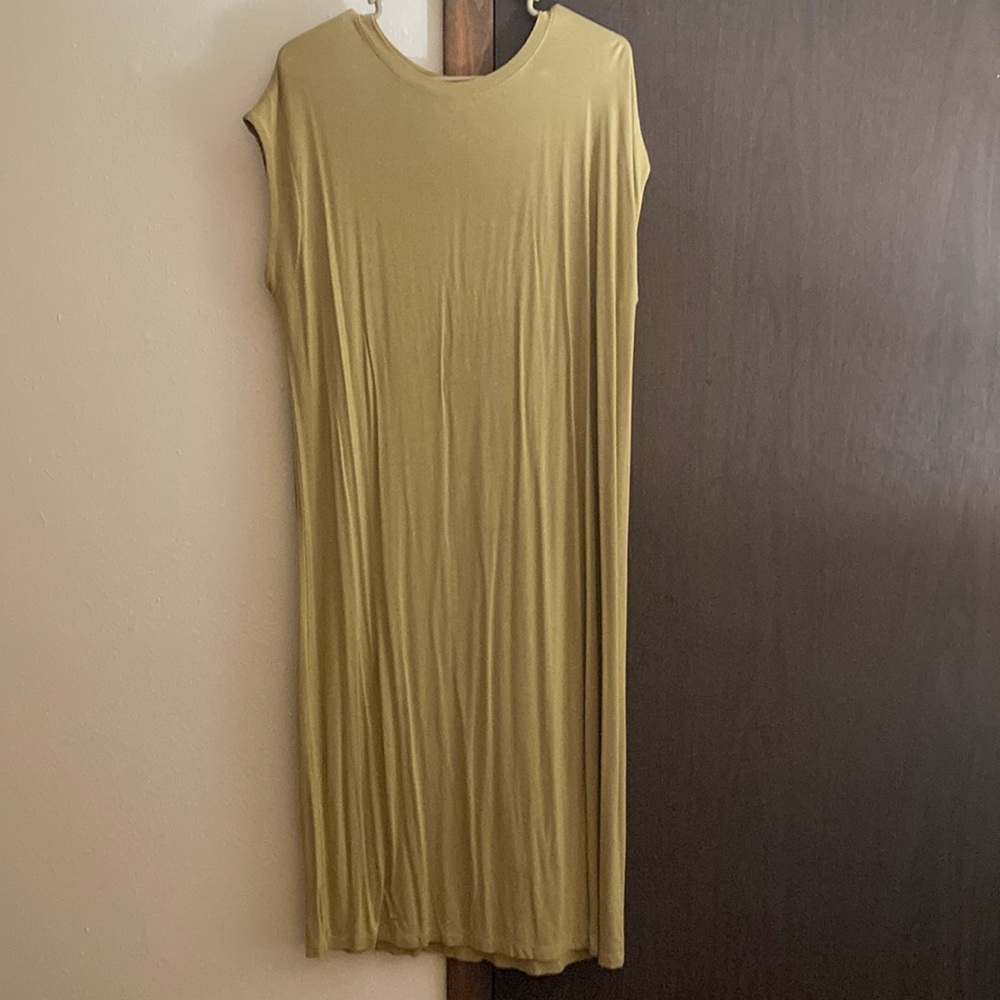 Sleeveless mustard long midi dress